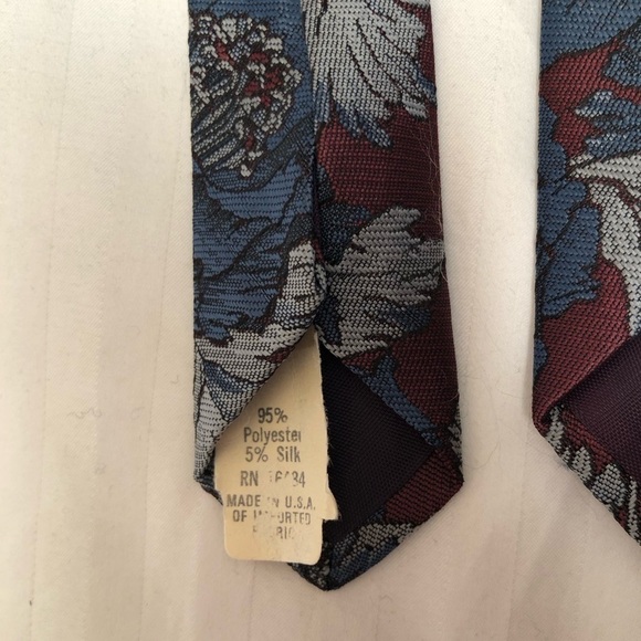 Vintage Camden Court Floral Red Blue White Tie Mens Necktie - Picture 5 of 16